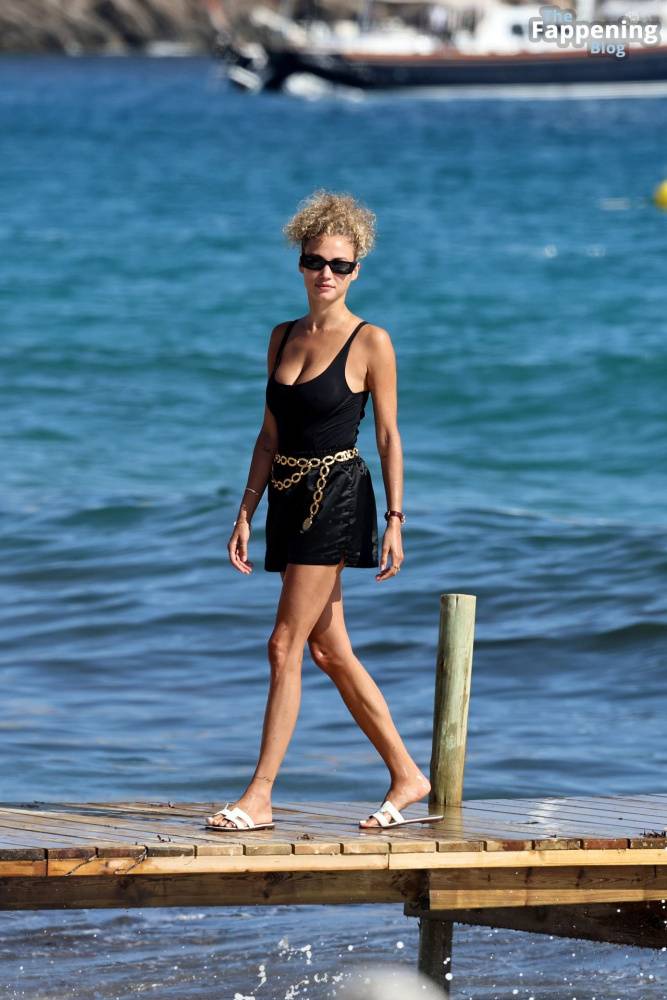 Rose Bertram Displays Nice Cleavage in Ibiza (43 Photos) - #19