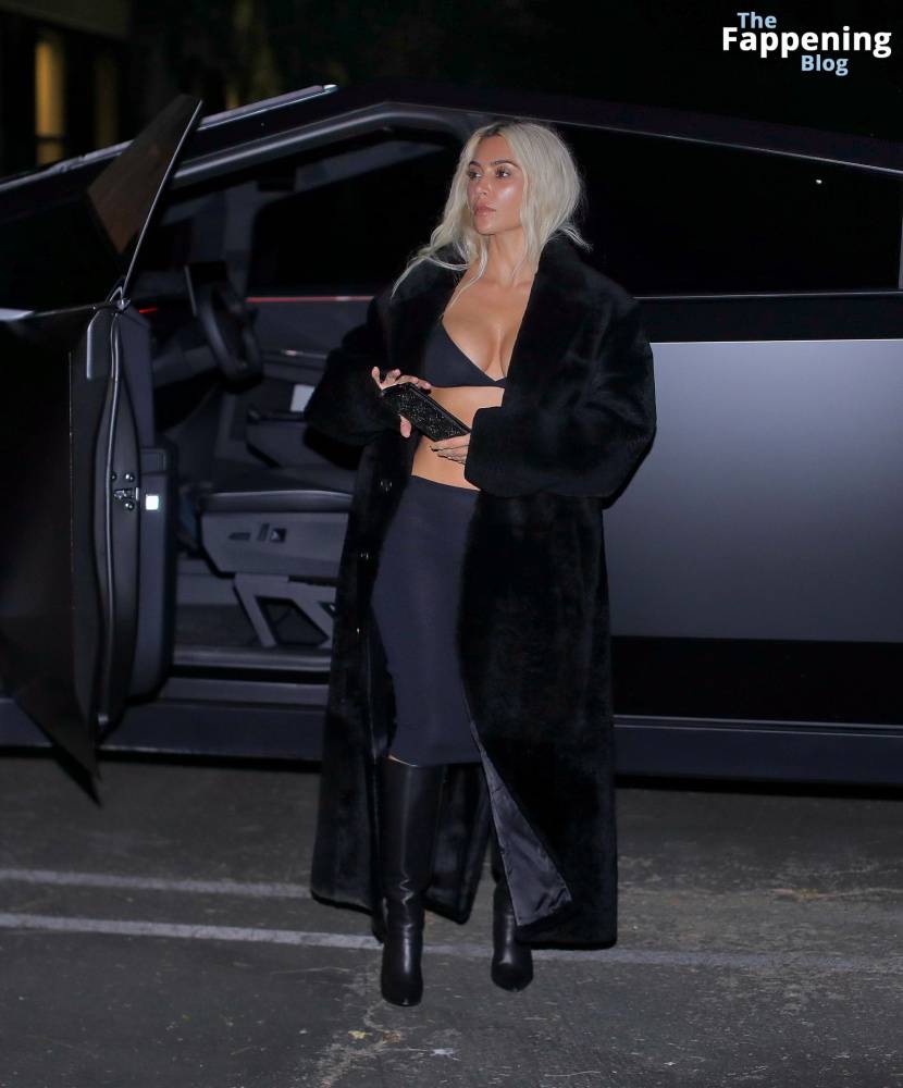 Kim Kardashian Stuns While Out to Dinner in Beverly Hills (10 Photos) - #7