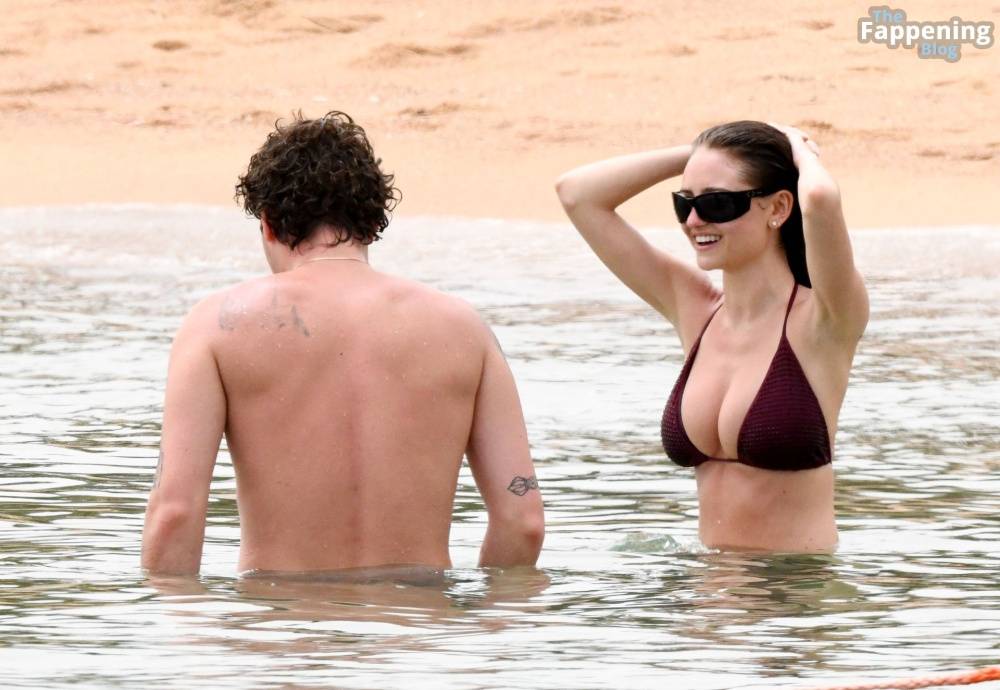 Leni Klum Packs on the PDA with Her Boyfriend in Sardinia (105 Photos) - #25