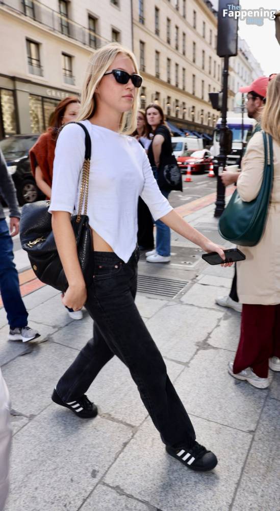 Braless Lila Moss Arrives for Paris Fashion Week (7 Photos) - #2