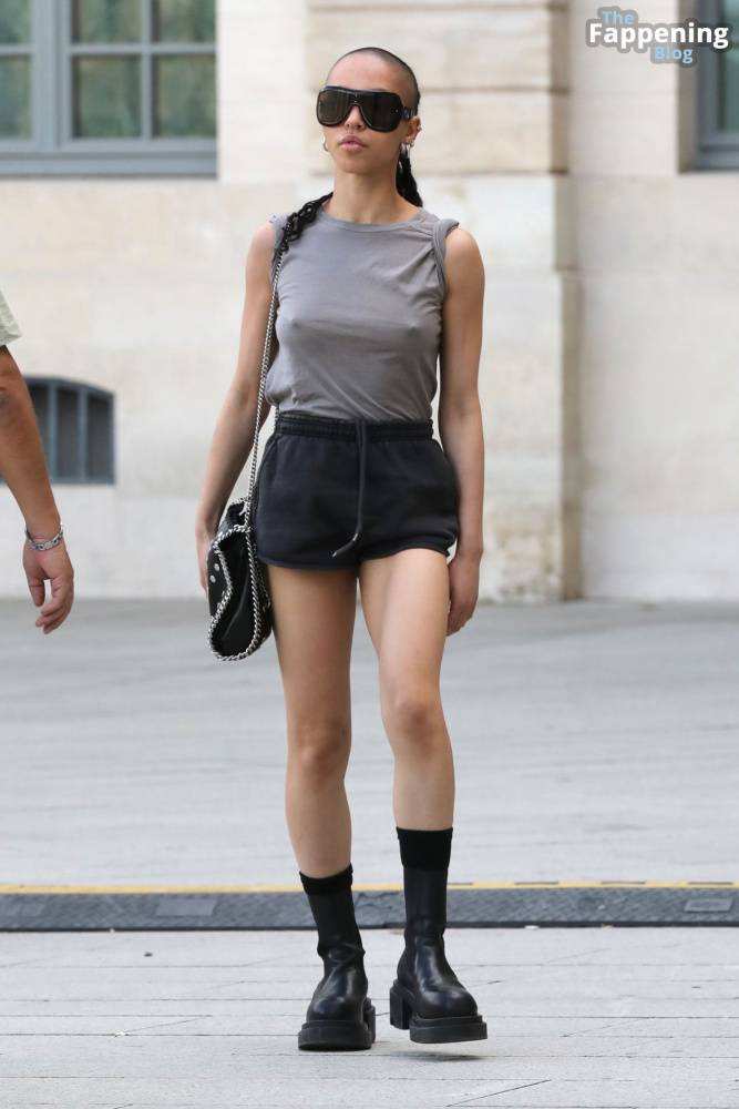 Braless FKA Twigs Arrives in Paris Ahead of Haute Couture and Vogue World (35 Photos) - #27