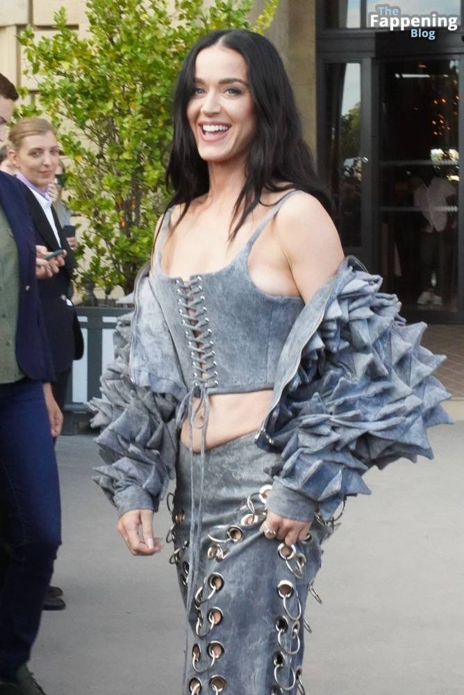 Braless Katy Perry Leaves Crillon Hotel For Dinner in Paris (120 Photos) - #10