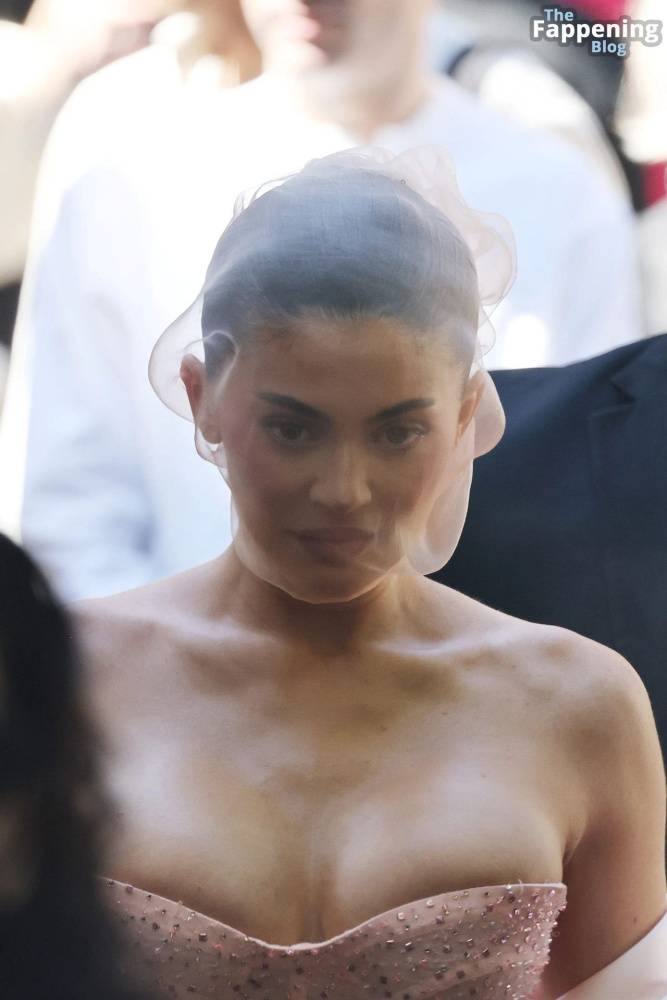 Kylie Jenner Displays Her Sexy Boobs at the Schiaparelli Fashion Show in Paris (25 Photos) - #20