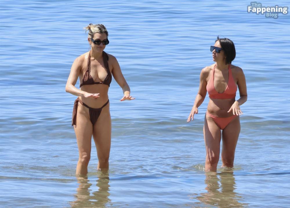 Janette Manrara & Ashley Roberts Laugh and Joke on the Beach in Marbella (74 Photos) - #6