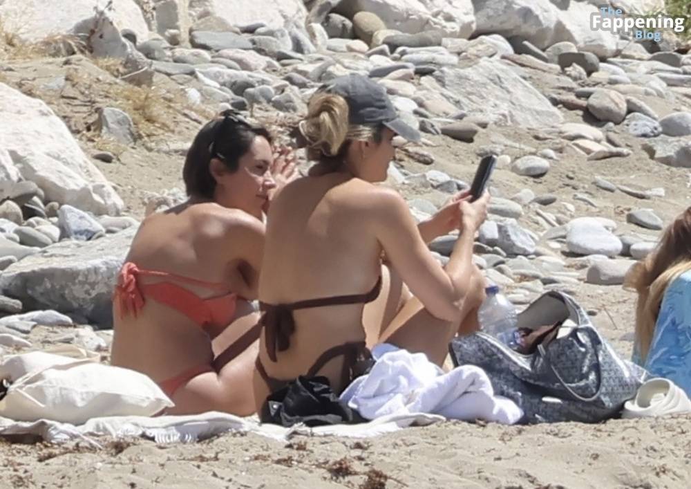 Janette Manrara & Ashley Roberts Laugh and Joke on the Beach in Marbella (74 Photos) - #10