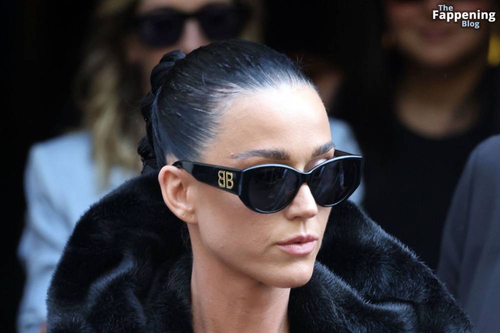 Katy Perry Displays Her Sexy Tits in Paris (78 Photos) - #23