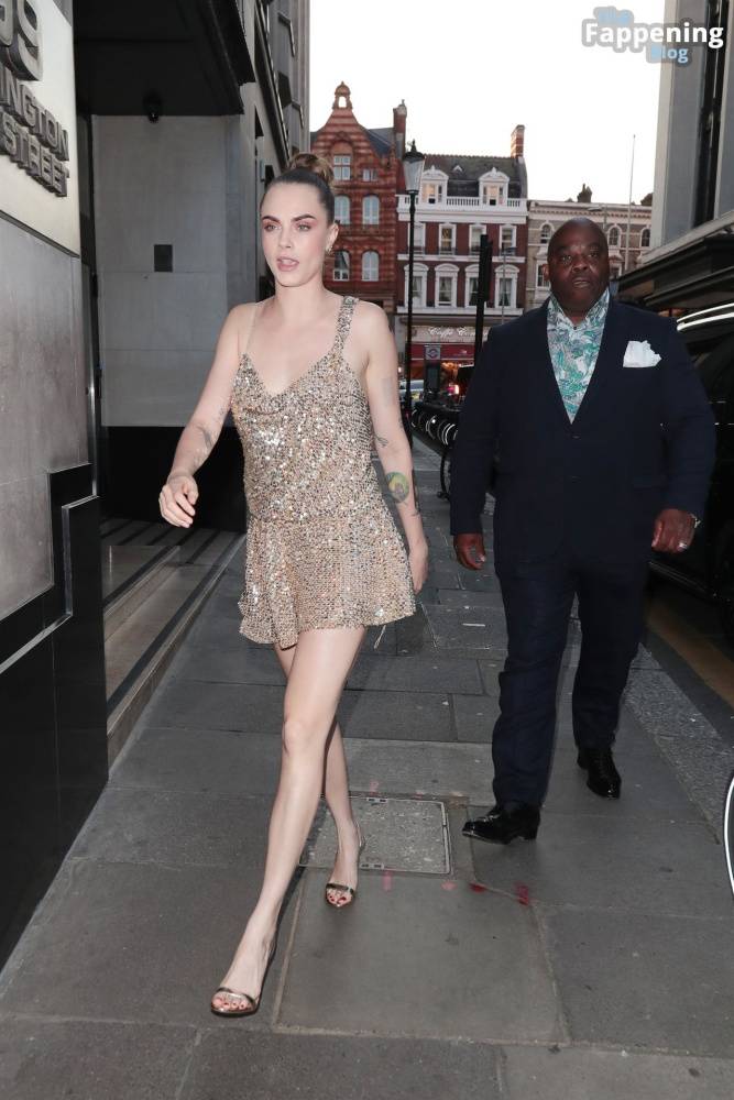 Cara Delevingne Flaunts Her Sexy Legs in London (23 Photos) - #3