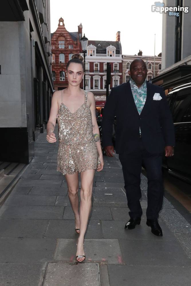 Cara Delevingne Flaunts Her Sexy Legs in London (23 Photos) - #7