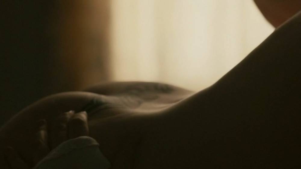 Anna Paquin Nude – Bellevue (4 Pics + Video) - #4