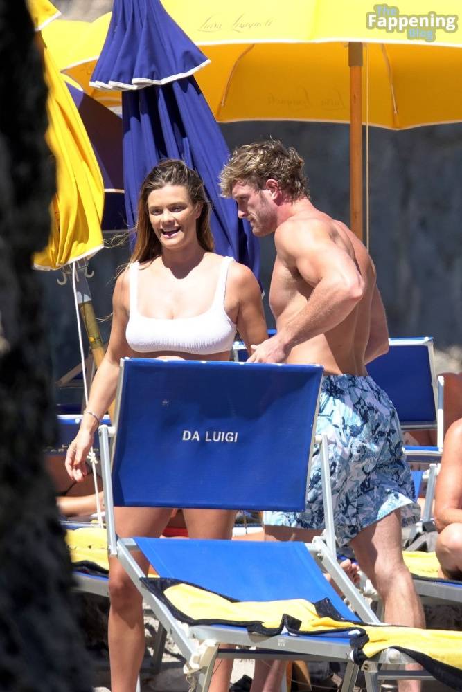 Nina Agdal & Logan Paul Enjoy Their Holiday in Capri (40 Photos) - #29