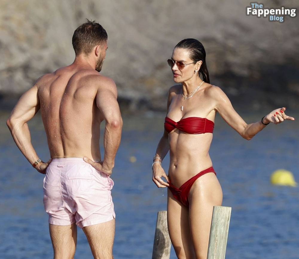 Alessandra Ambrosio is Seen with Alexander Smurfit Enjoying a Swim Together in Ibiza (39 Photos) - #18