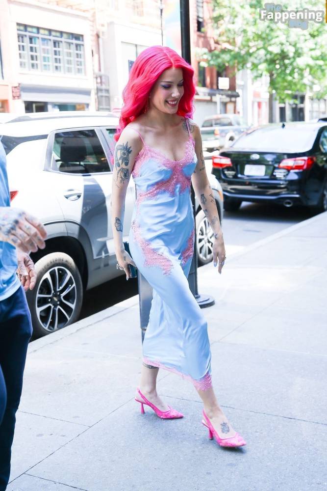 Halsey Heads to a Recording Studio in NYC (20 Photos) - #16