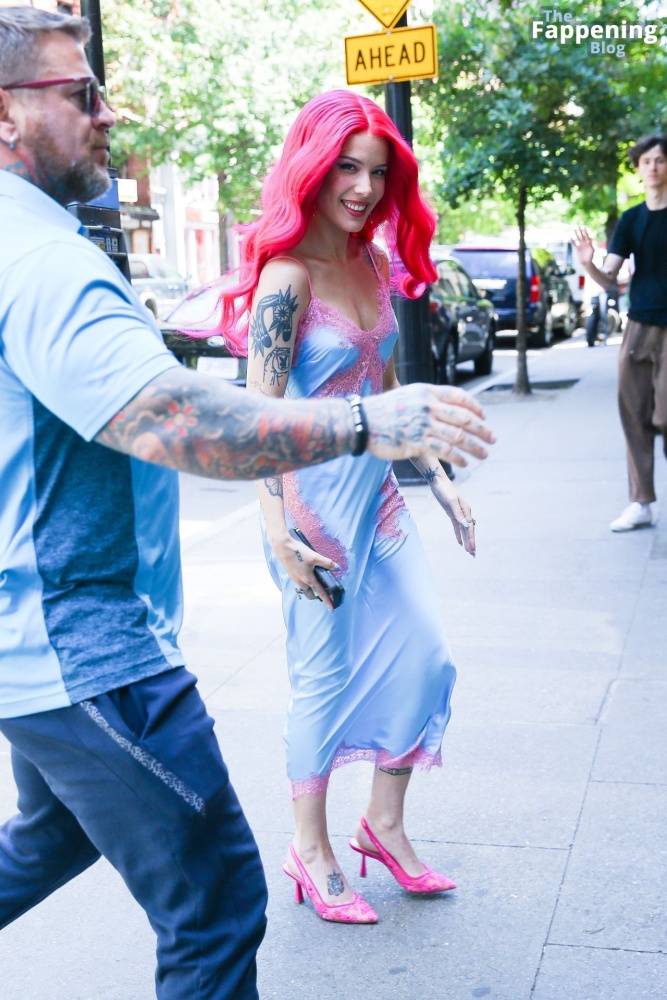 Halsey Heads to a Recording Studio in NYC (20 Photos) - #17