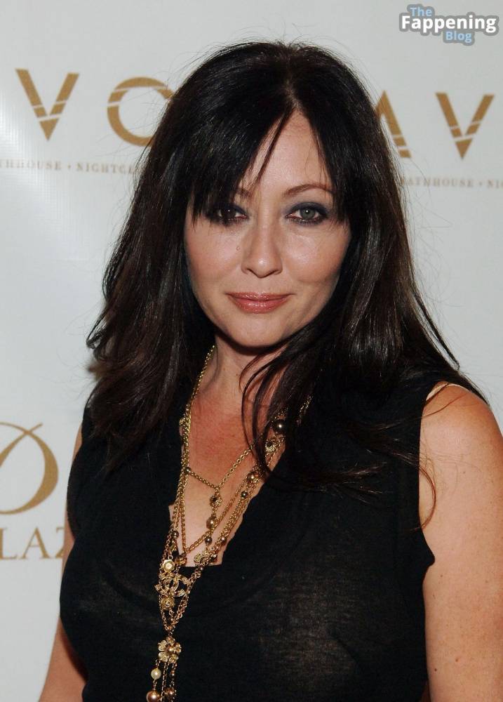 Shannen Doherty Nude & Sexy Collection (45 Photos) - #4