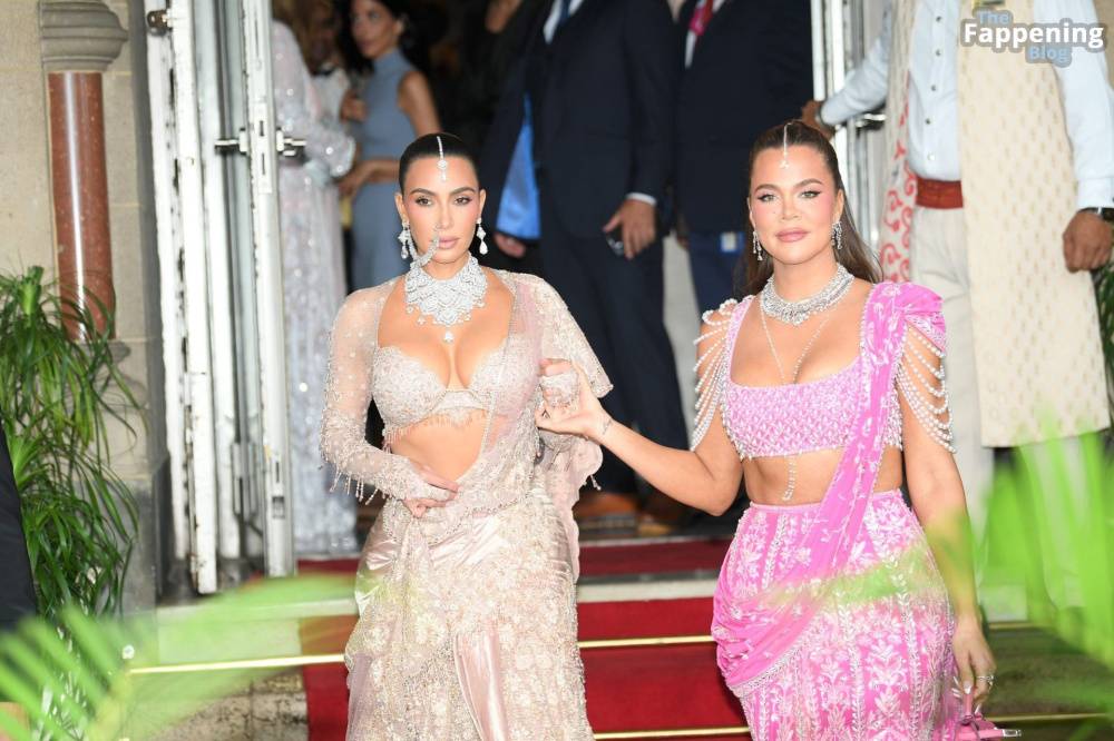 Kim Kardashian & Khloe Kardashian Look Sexy at Anant Ambani’s Wedding (22 Photos) - #9