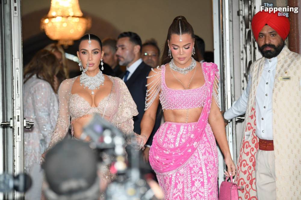 Kim Kardashian & Khloe Kardashian Look Sexy at Anant Ambani’s Wedding (22 Photos) - #8