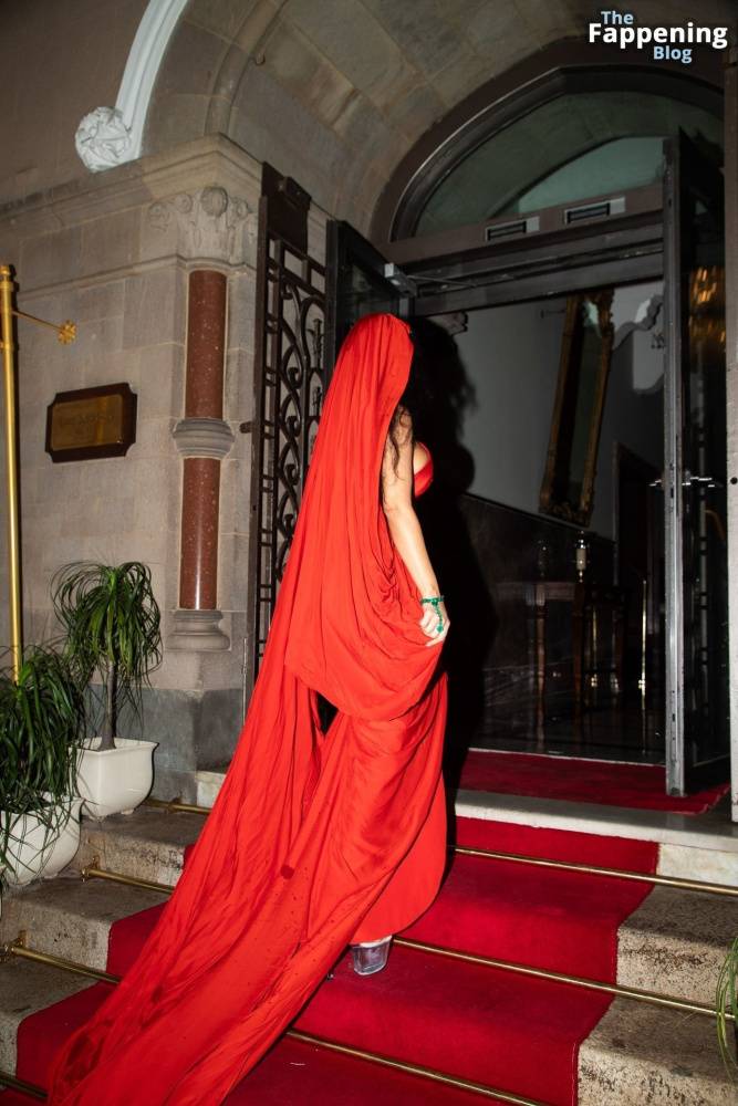 Kim Kardashian Stuns in a Red Dress in Mumbai (33 Photos) - #10