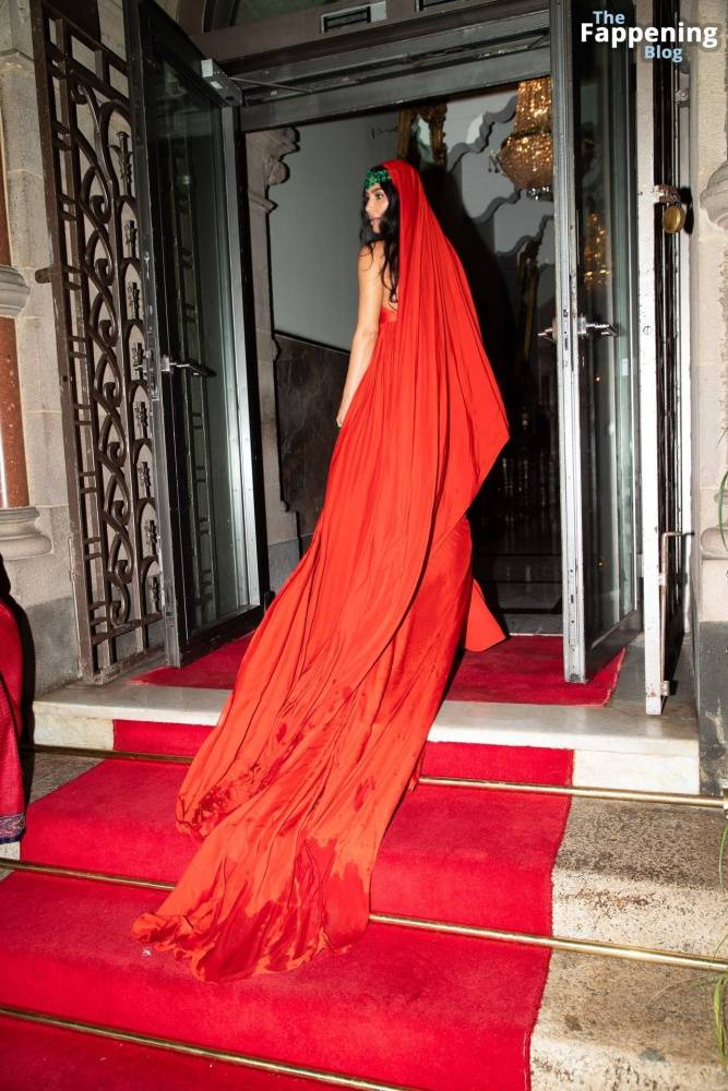 Kim Kardashian Stuns in a Red Dress in Mumbai (33 Photos) - #7