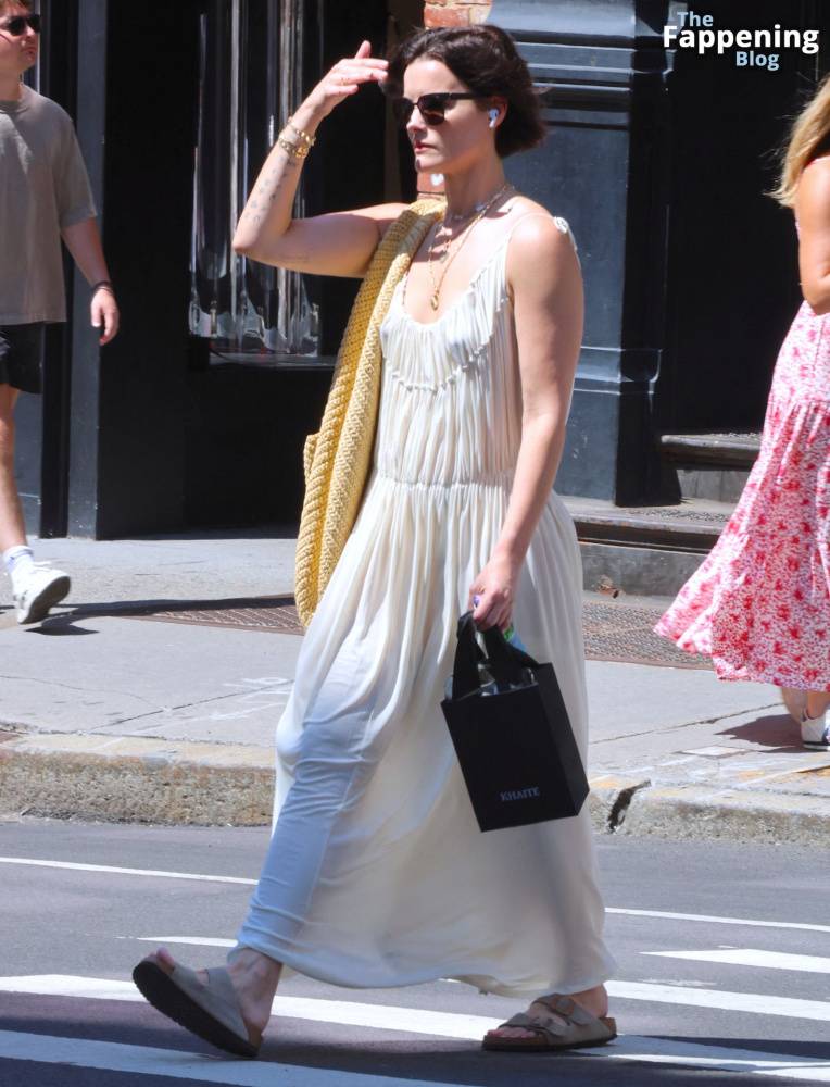 Jaimie Alexander Goes Braless in NYC (16 Photos) - #10