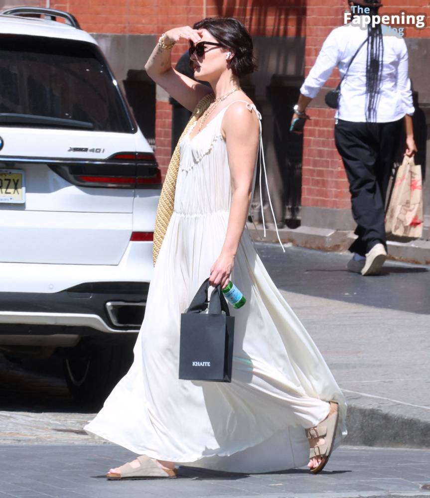 Jaimie Alexander Goes Braless in NYC (16 Photos) - #9