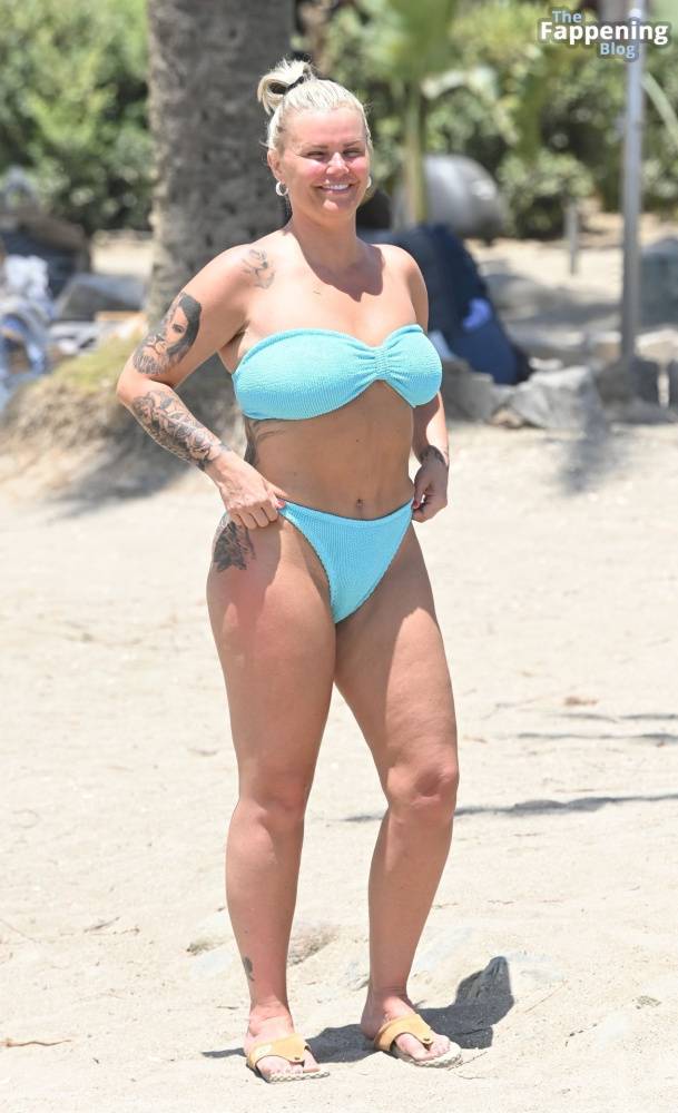 Kerry Katona Flashes Her Nude Boob on the Beach (70 Photos) - #28