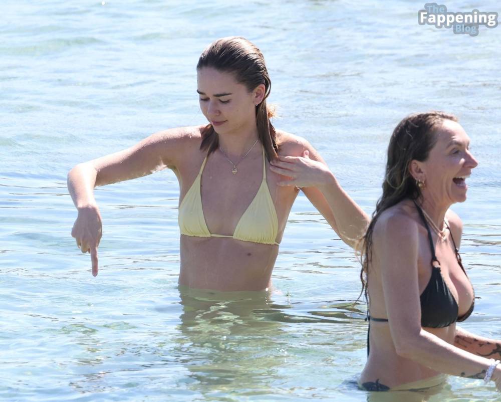 Gabriella Brooks Flaunts Her Slender Figure in a Bikini (45 Photos) - #4