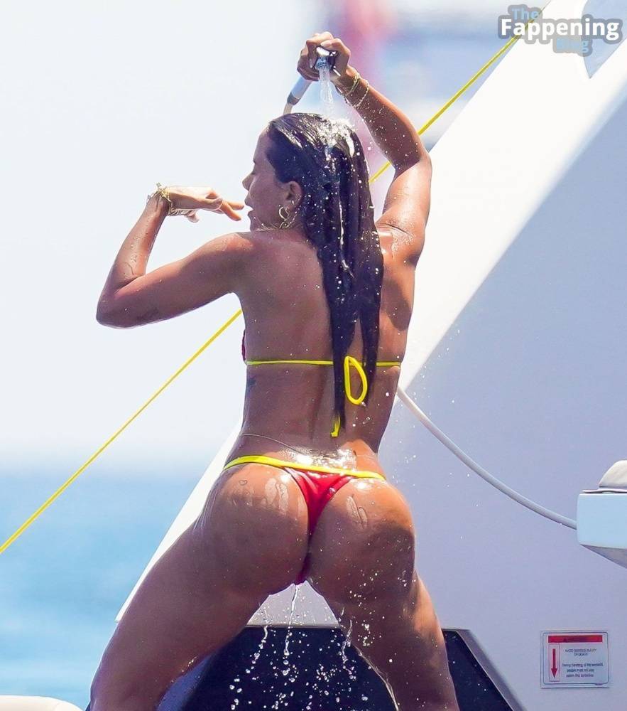 Anitta Displays Her Sexy Booty in a Bikini (40 Photos) - #7