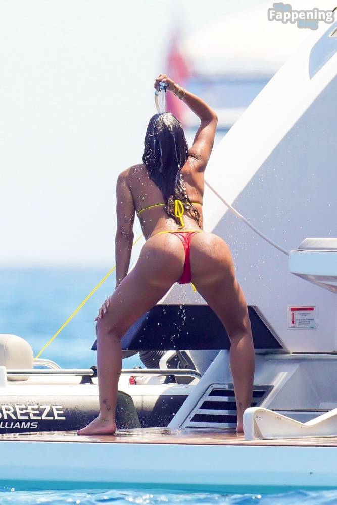 Anitta Displays Her Sexy Booty in a Bikini (40 Photos) - #8