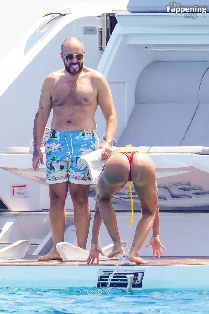 Anitta Displays Her Sexy Booty in a Bikini (40 Photos) - #22