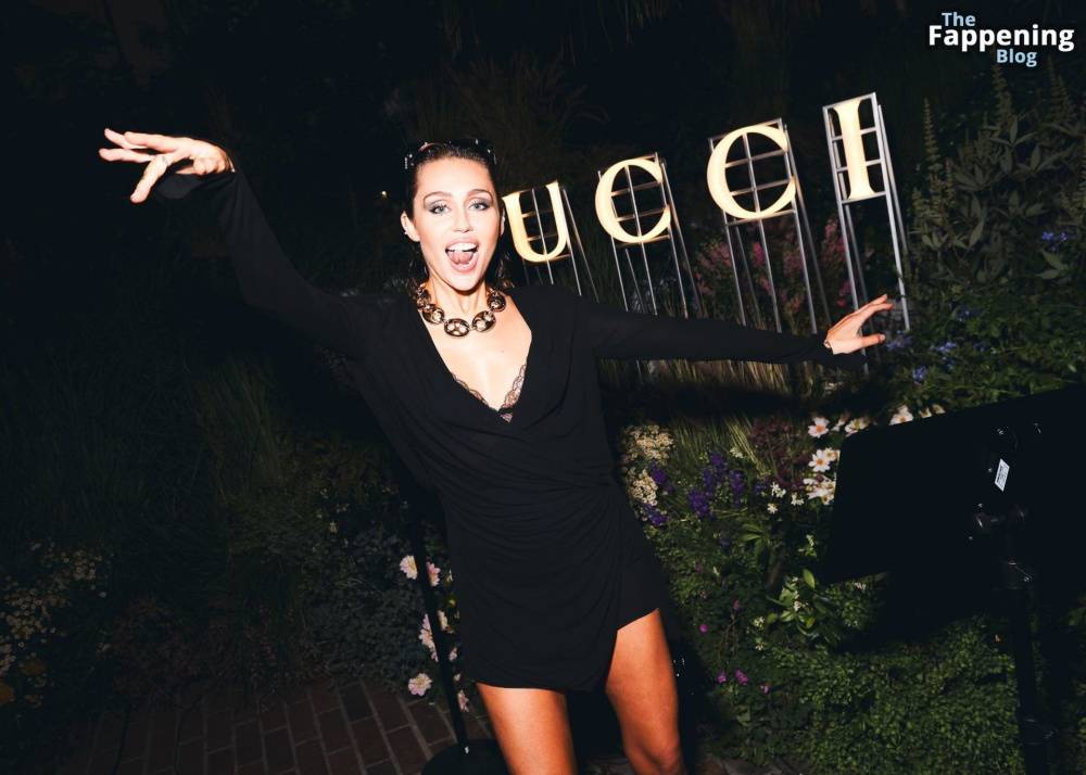 Miley Cyrus Looks Hot in a Black Dress at the Gucci Party (25 Photos) - #7