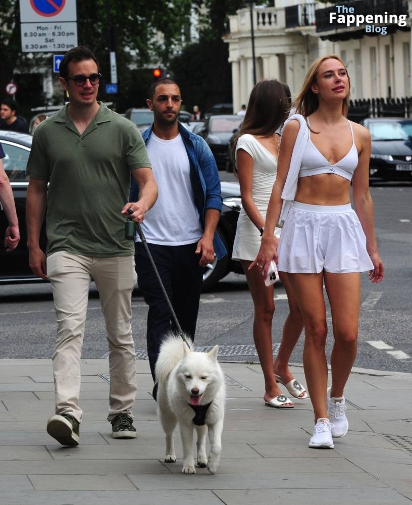 Kimberley Garner Looks Sexy in a White Outfit While Out with Friends in Chelsea (30 Photos) - #21