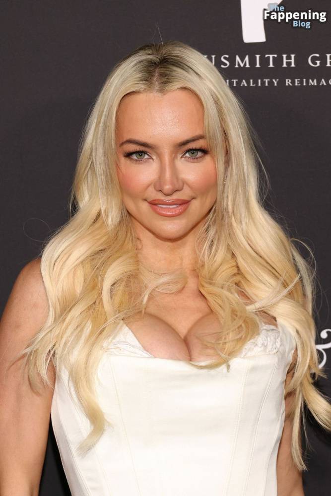 Lindsey Pelas Displays Nice Cleavage at Whoopi Goldberg’s New Cannabis Brand Party (29 Photos) - #17