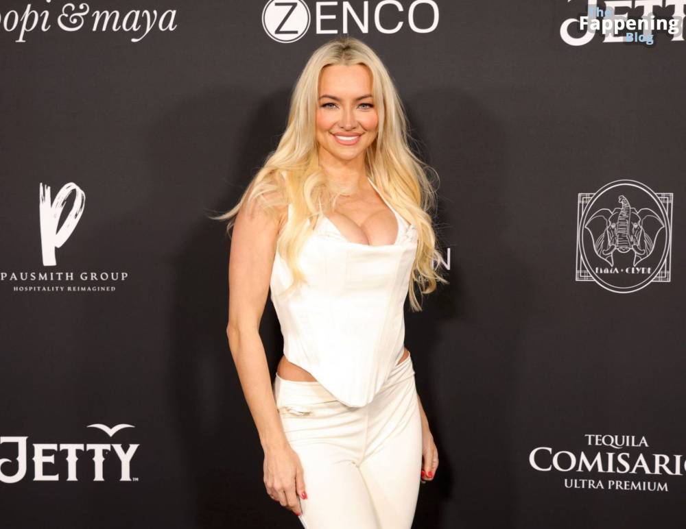 Lindsey Pelas Displays Nice Cleavage at Whoopi Goldberg’s New Cannabis Brand Party (29 Photos) - #18