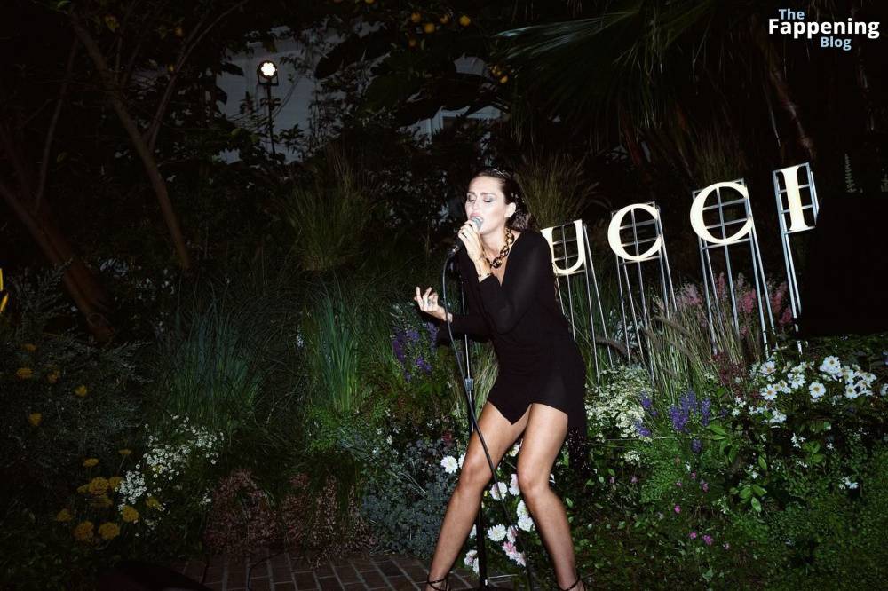 Miley Cyrus Displays Her Slender Figure for Gucci Beauty (19 Photos) - #6