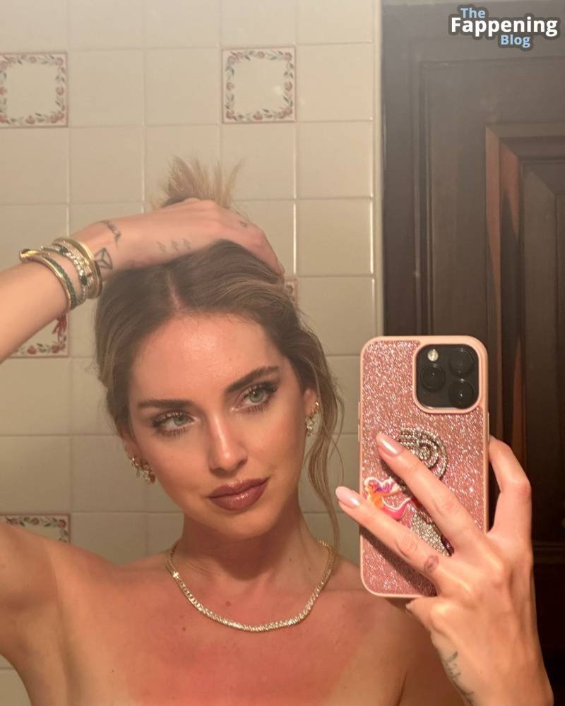 Chiara Ferragni Sexy (8 Photos) - #1