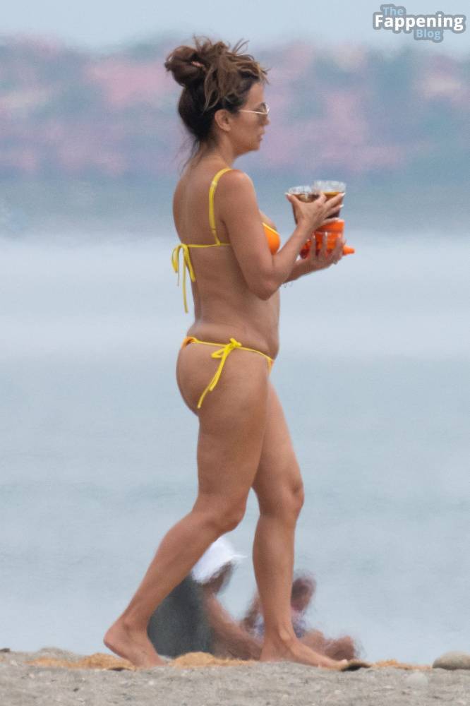 Eva Longoria Displays Her Sexy Booty on the Beach in Marbella (28 Photos) - #13