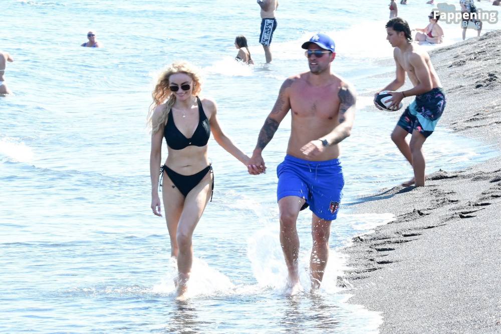 Katie McGlynn Stuns in a Black Bikini as She Hits the Beach in Santorini (29 Photos) - #27