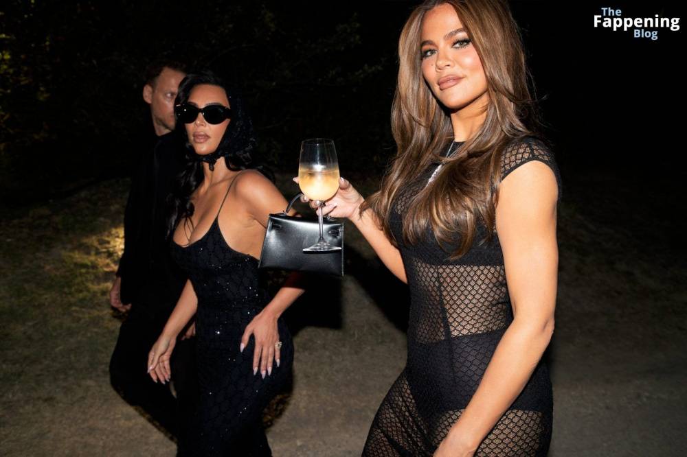 Kim Kardashian Shows Off Her Assets at Andrea Bocelli’s Concert (14 Photos) - #6