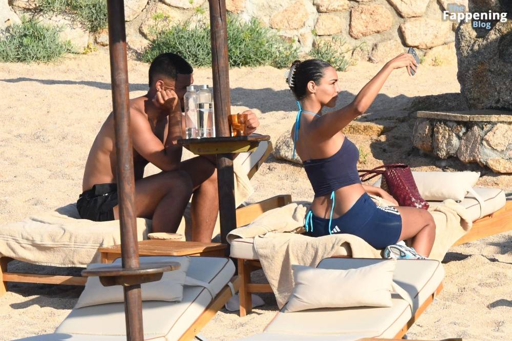 Sandra Shehab & William Saliba Take a Break in Sardinia (66 Photos) - #21