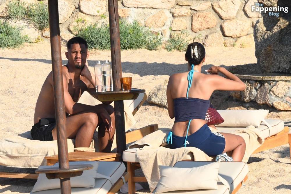 Sandra Shehab & William Saliba Take a Break in Sardinia (66 Photos) - #22