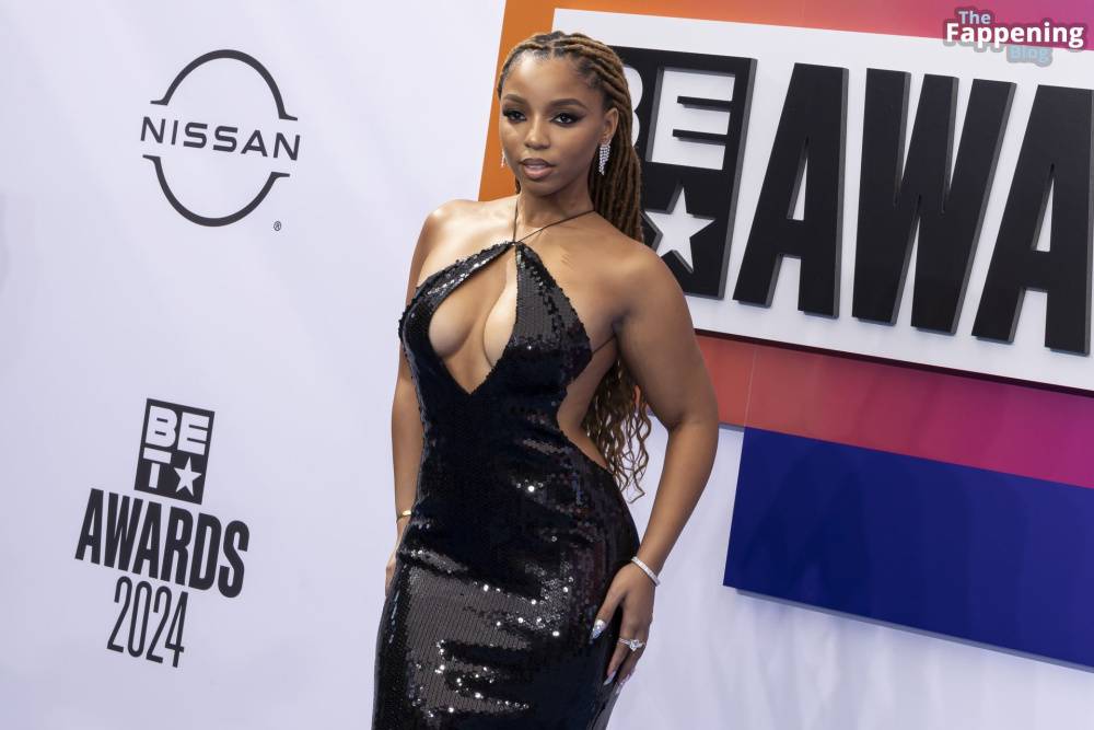 Chloe Bailey Shows Off Her Big Boobs at the BET Awards 2024 (49 Photos) - #7