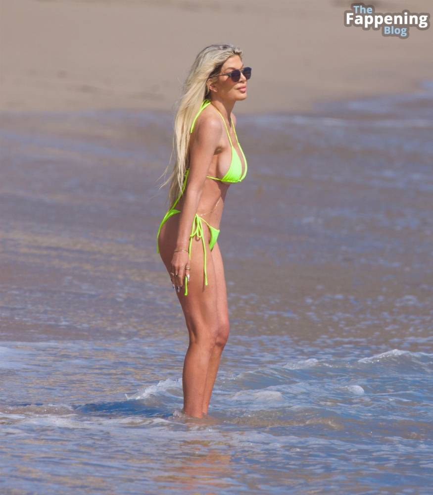 Tori Spelling Looks Smoking Hot in a Bikini as She Hits the Beach in Malibu (24 Photos) - #10