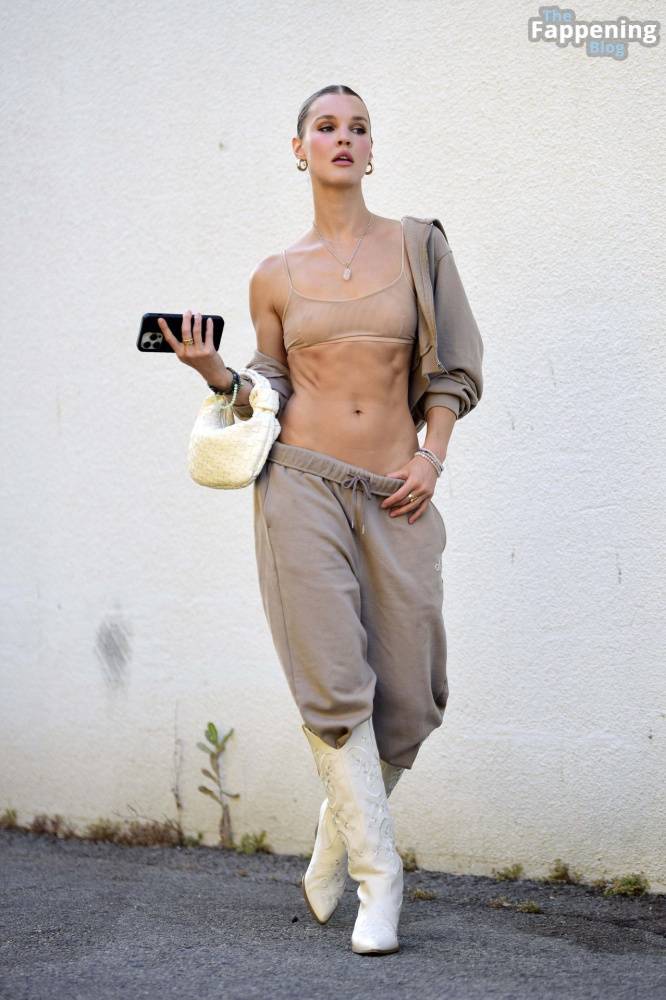 Joy Corrigan Shows Off Her Incredible Abs After a Workout in Beverly Hills (18 Photos) - #2