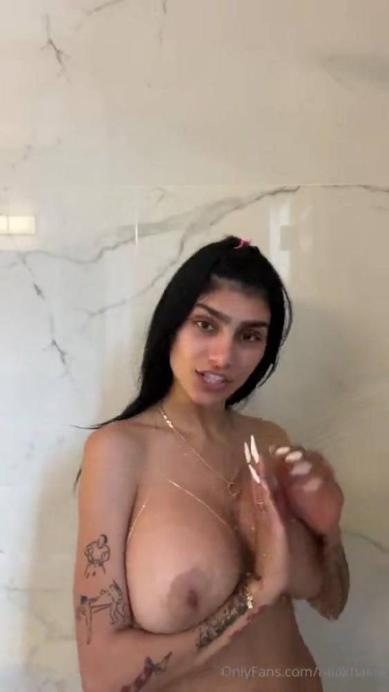 Mia Khalifa Nude Shower Livestream OnlyFans Video Leaked - #10