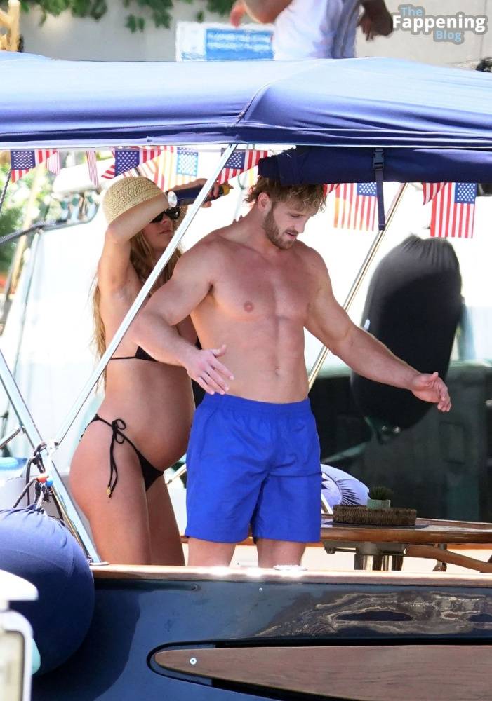 Nina Agdal & Logan Paul Celebrate July the 4th Independence Day in Capri (45 Photos) - #4