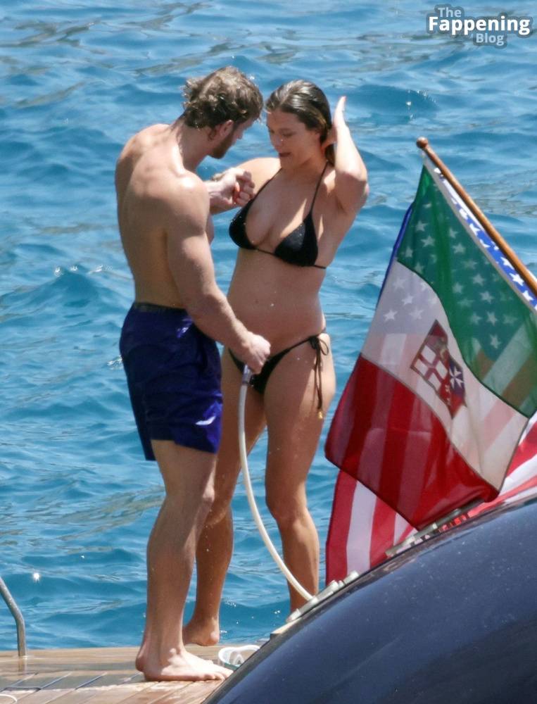 Nina Agdal & Logan Paul Celebrate July the 4th Independence Day in Capri (45 Photos) - #22