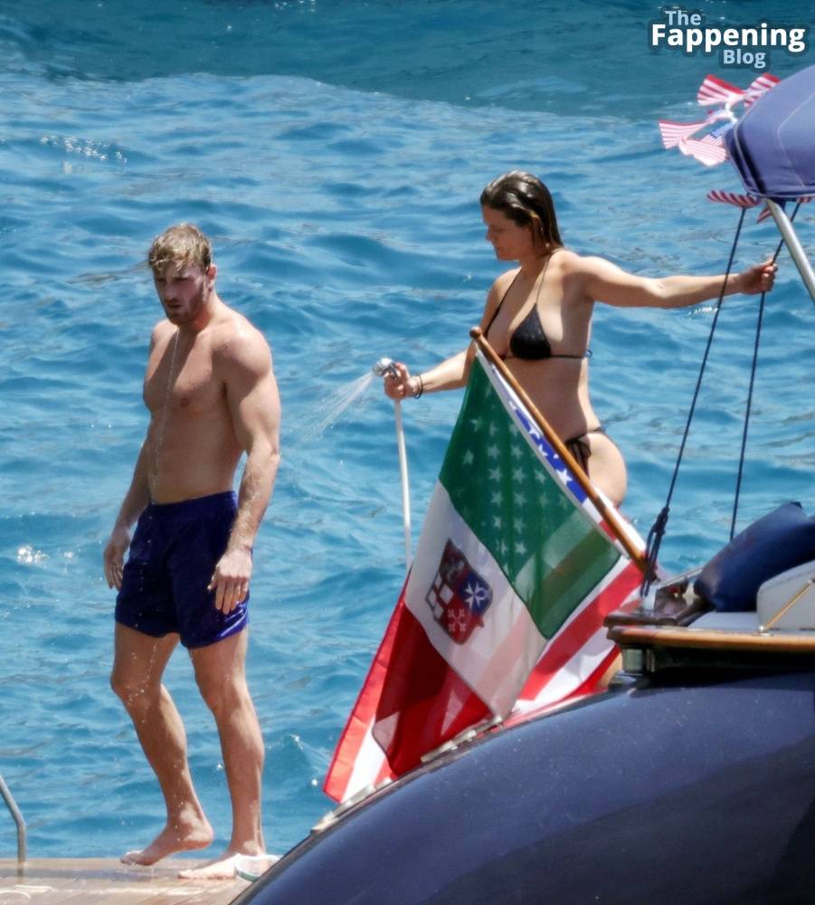 Nina Agdal & Logan Paul Celebrate July the 4th Independence Day in Capri (45 Photos) - #20