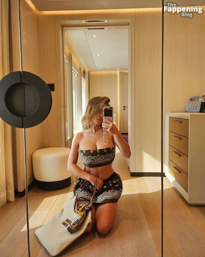 Sydney Sweeney Hot (8 Photos) - #8