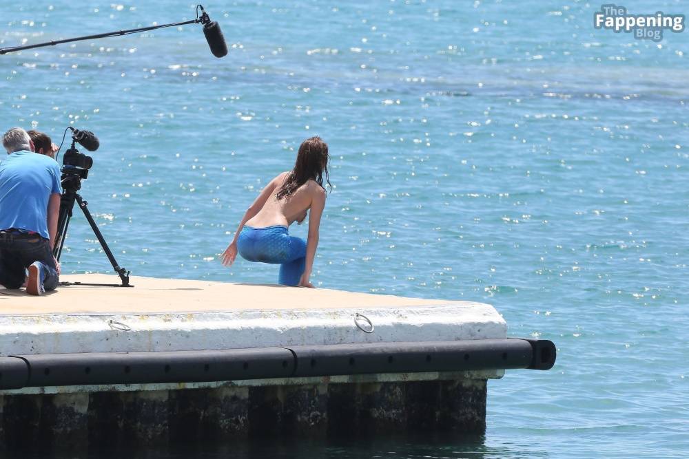 Doria Tillier Displays Her Nude Tuts as a Mermaid For a Shoot (28 Photos) | Photo: 772020