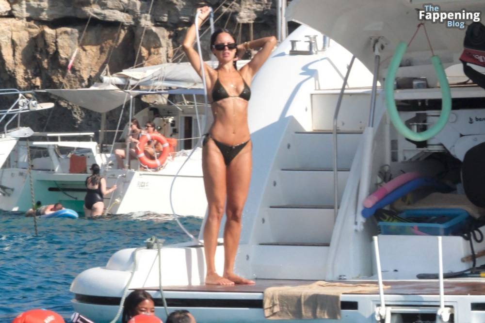 Eiza González Shows Off Her Sexy Bikini Body on a Luxurious Yacht in Ibiza (24 Photos) - #7